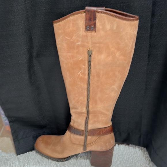 Born Western Boots - Picture 2 of 5